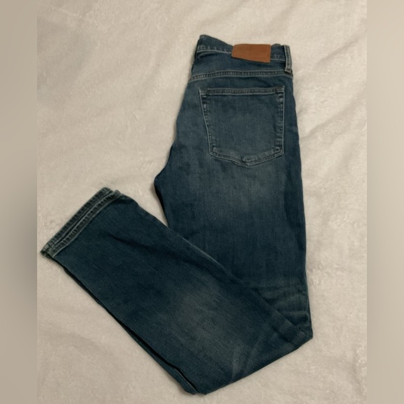 J. Crew Fit Denim Jean Actual 31/32 - Picture 9 of 11